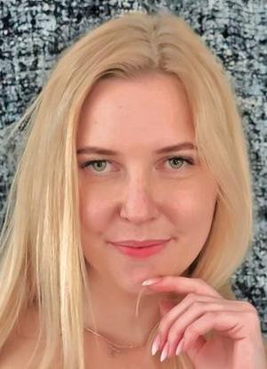 Amber D